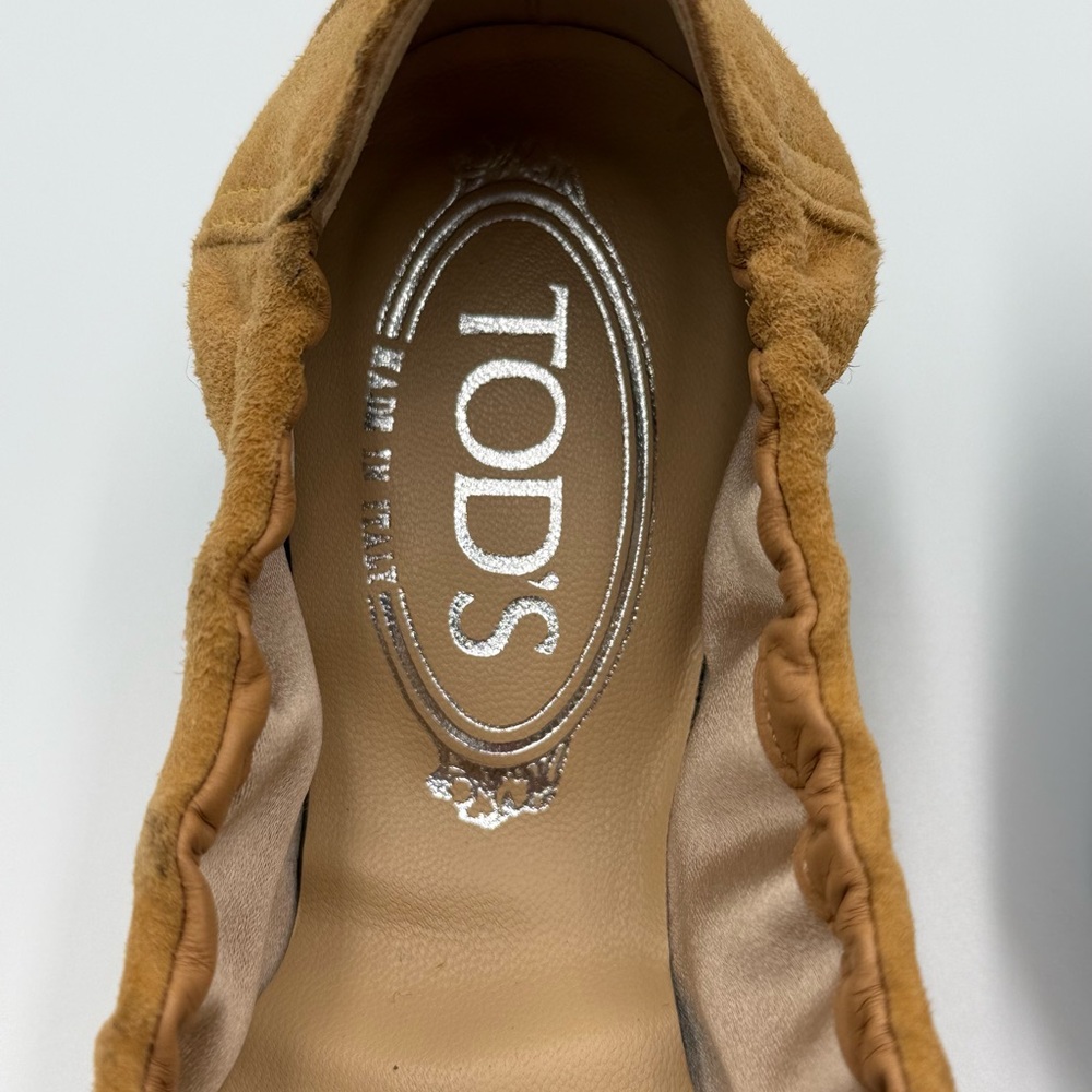 Tod's Tan Suede Knotted Ballet Flats with Metal Accent - Picture 7 of 7